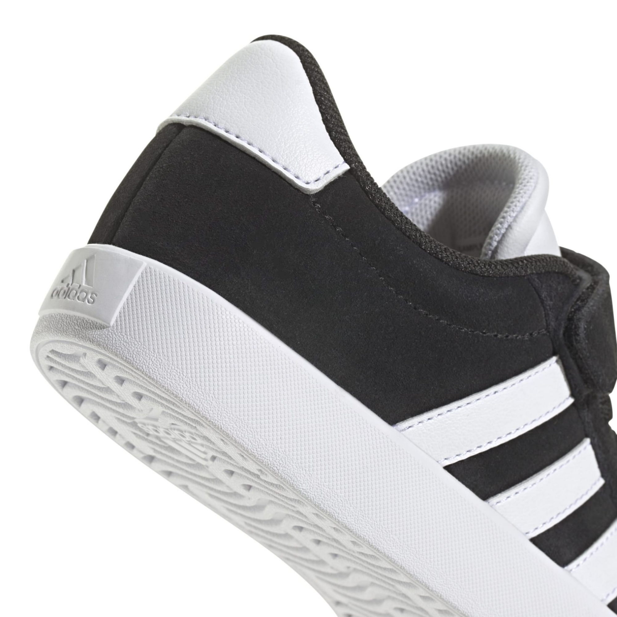 SUEDE-SYNLEA     BLACK/WHITE/BLACK