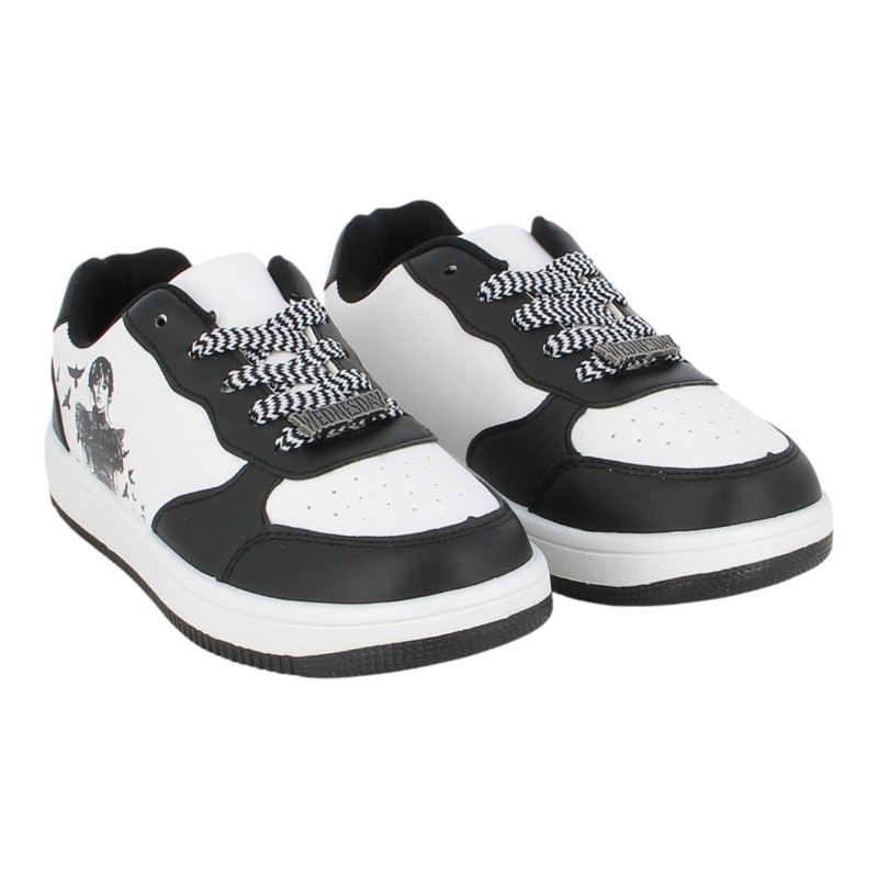 Sneakers Wednsdey