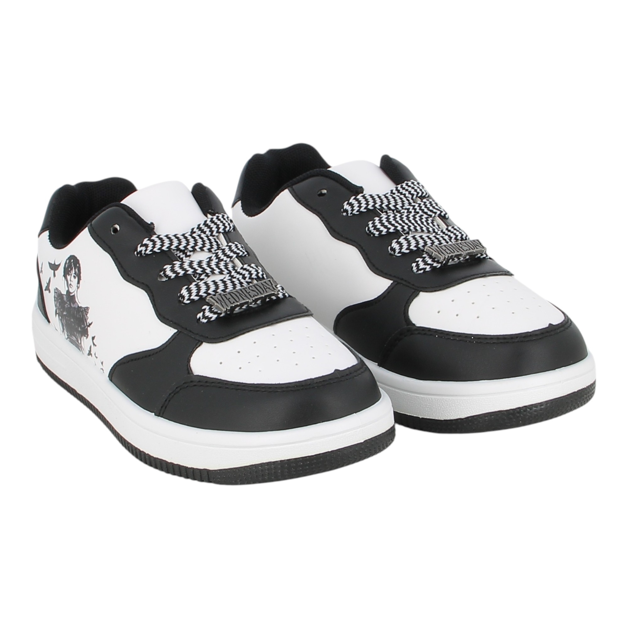 Sneakers Wednsdey