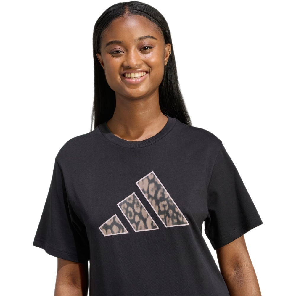 T-shirt animal graphic